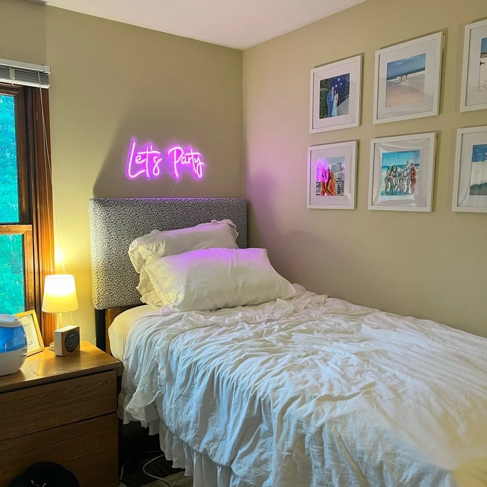 Let's Party Neon Sign - Pink